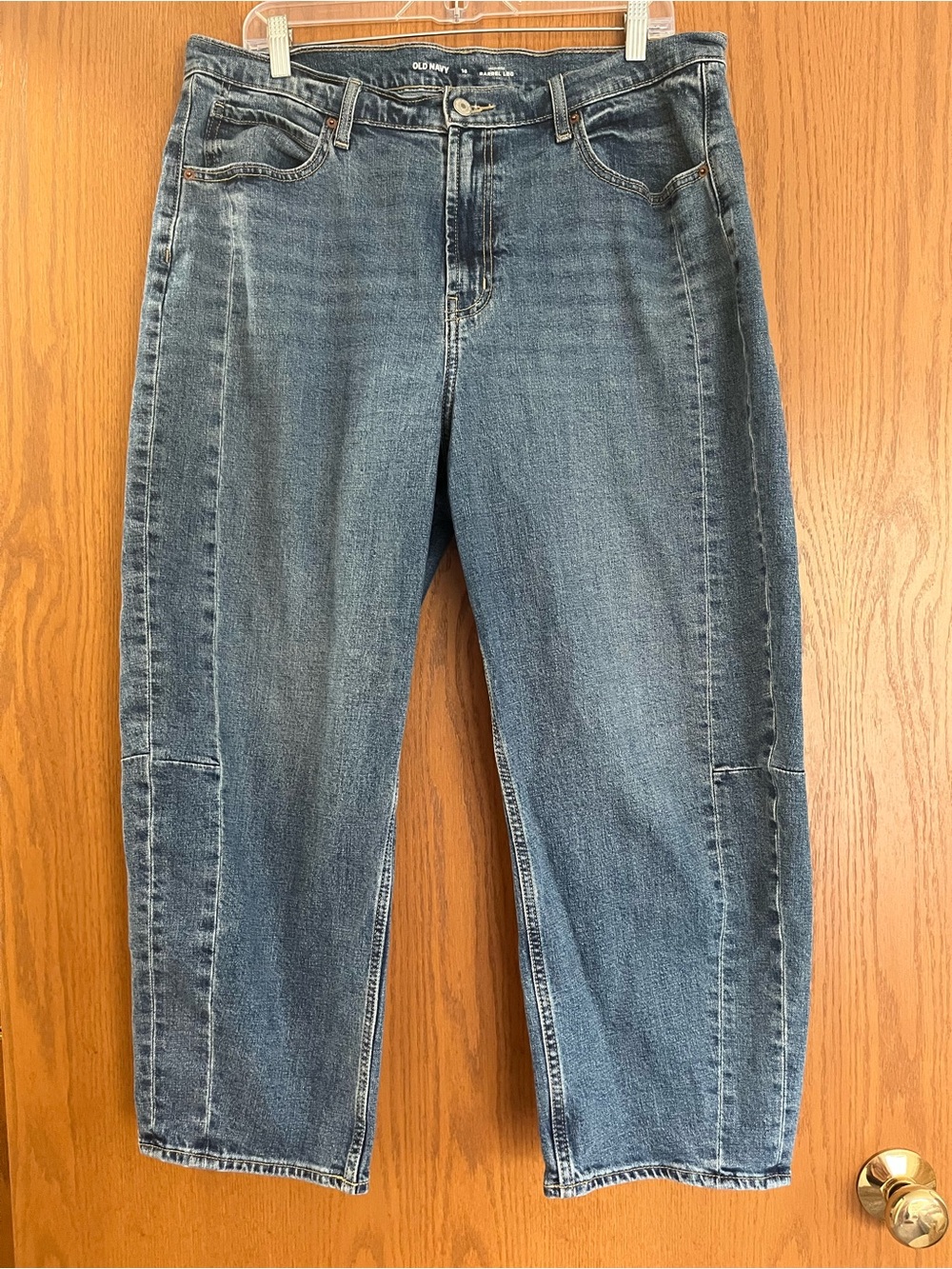 Old Navy High-Rise Barrel Jeans